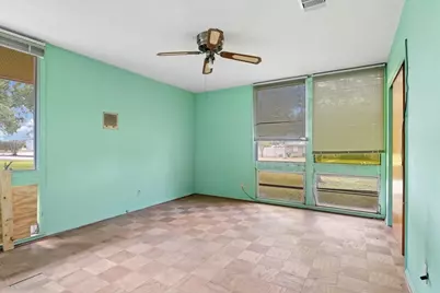 110 Elm Street, Prairie View, TX 77446 - Photo 27