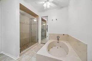 12107 Burgoyne Dr, Houston, TX 77077 - Photo 15