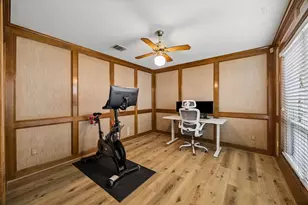 12107 Burgoyne Dr, Houston, TX 77077 - Photo 19