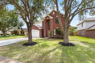 2522 Willow Springs Ln, Sugar Land, TX 77479 - Photo 1