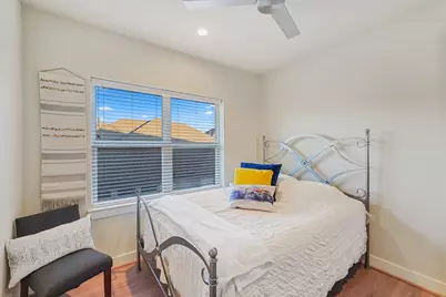 5209 Allen Street #I, Houston, TX 77007 - Photo 9