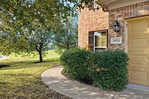 19211 Side Way, Tomball, TX 77375 - Photo 5