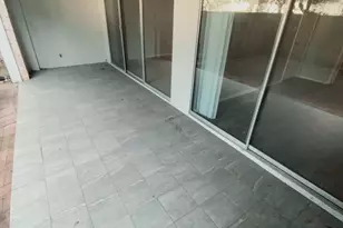 2210 Dorrington St, Houston, TX 77030 - Photo 3