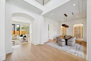 1807 Du Barry Ln, Houston, TX 77018 - Photo 3