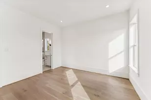 1807 Du Barry Ln, Houston, TX 77018 - Photo 17