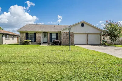 206 Kelly Lane, Baytown, TX 77521 - Photo 1
