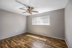206 Kelly Ln, Baytown, TX 77521 - Photo 21