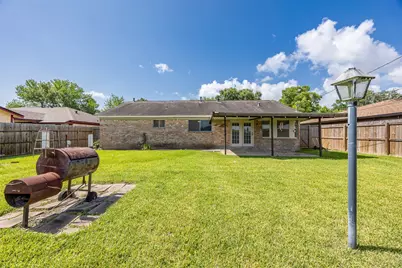 206 Kelly Lane, Baytown, TX 77521 - Photo 35