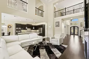 6011 Abercombie Ln, Sugar Land, TX 77479 - Photo 13
