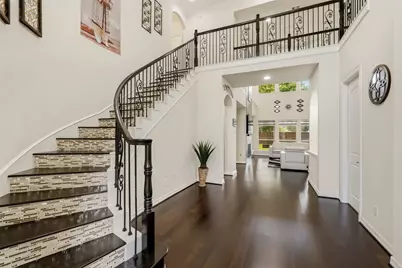 6011 Abercombie Lane, Sugar Land, TX 77479 - Photo 9