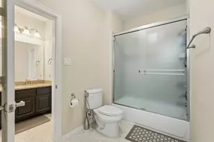 6011 Abercombie Ln, Sugar Land, TX 77479 - Photo 33