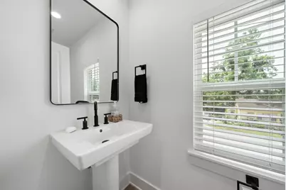 1503 Evelyn Street, Houston, TX 77009 - Photo 11