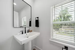 1503 Evelyn St, Houston, TX 77009 - Photo 11