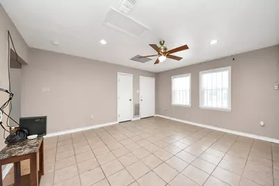 5202 Pensdale Street, Houston, TX 77033 - Photo 7