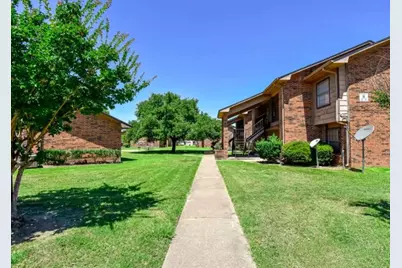 1845 5th St, Hempstead, TX 77445 - Photo 3