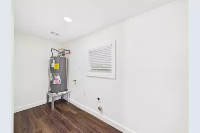 24 11th Avenue N, Texas City, TX 77590 - Photo 25