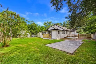 24 11th Ave N, Texas City, TX 77590 - Photo 33