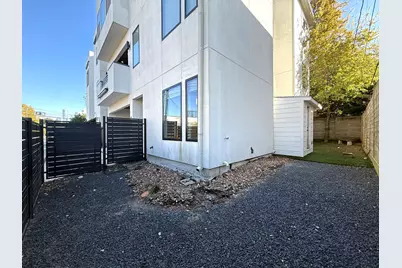 707 W Clay St, Houston, TX 77019 - Photo 5