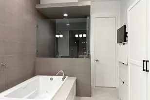 707 W Clay St, Houston, TX 77019 - Photo 11