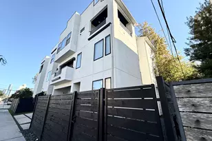 707 W Clay St, Houston, TX 77019 - Photo 1