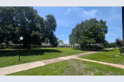 7178 Crownwest Street #7178, Houston, TX 77072 - Photo 15