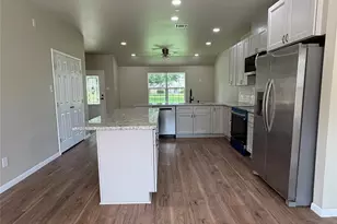 7178 Crownwest St, Houston, TX 77072 - Photo 3
