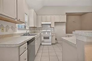 8503 Raybluff Ln, Houston, TX 77040 - Photo 17
