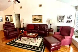 10219 Crescent Moon Dr, Houston, TX 77064 - Photo 5