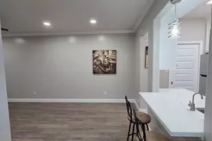 2475 Underwood St, Houston, TX 77030 - Photo 9