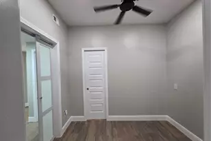 2475 Underwood St, Houston, TX 77030 - Photo 13