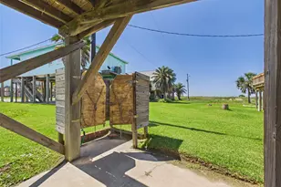 12878 Jean Lafitte Dr, Freeport, TX 77541 - Photo 21