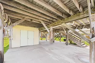 12878 Jean Lafitte Dr, Freeport, TX 77541 - Photo 19