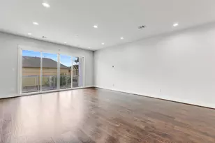 3309 Baron St, Houston, TX 77020 - Photo 11