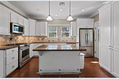 361 Bridgelanding, Onalaska, TX 77360 - Photo 11