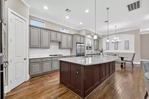 8217 Cabernet Ln, Houston, TX 77055 - Photo 11