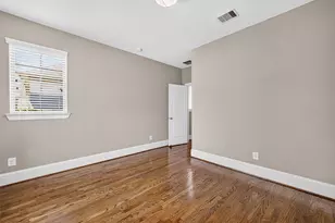 8217 Cabernet Ln, Houston, TX 77055 - Photo 19