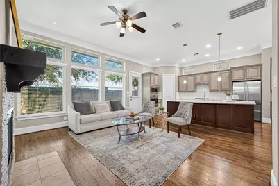 8217 Cabernet Lane, Houston, TX 77055 - Photo 9