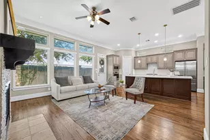 8217 Cabernet Ln, Houston, TX 77055 - Photo 9