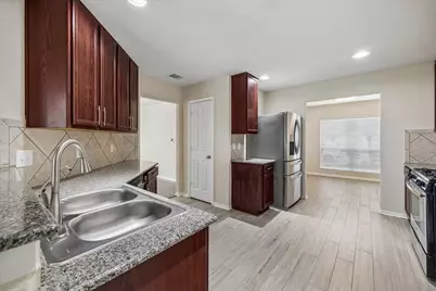 15642 S Fall Fern Cir, Houston, TX 77044 - Photo 15