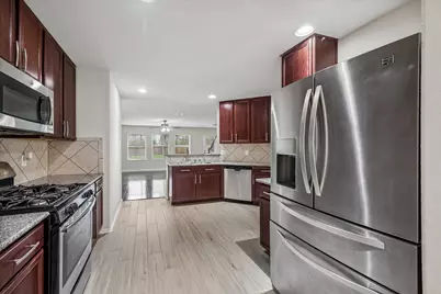 15642 S Fall Fern Cir, Houston, TX 77044 - Photo 3