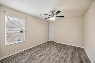15642 S Fall Fern Cir, Houston, TX 77044 - Photo 25