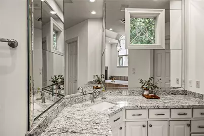 3 N Benton Woods Circle, The Woodlands, TX 77382 - Photo 25