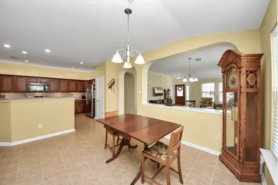 2703 Coyote Trail Drive, Missouri City, TX 77459 - Photo 9