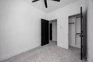 8313 Bassett St, Houston, TX 77051 - Photo 27