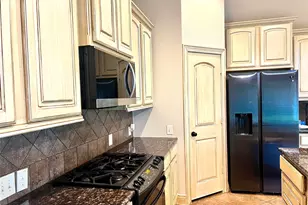 2801 Field Hollow Dr, Pearland, TX 77584 - Photo 7