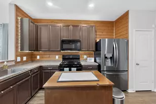 1685 County Road 5102, Cleveland, TX 77327 - Photo 13
