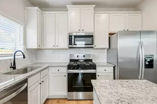 15650 Honey Cv Dr, Conroe, TX 77303 - Photo 9