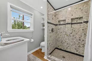 407 1/2 Fairbanks St, Houston, TX 77009 - Photo 13