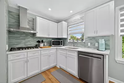 407 1/2 Fairbanks Street, Houston, TX 77009 - Photo 7