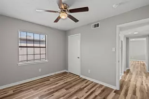 1927 Ave M 1/2, Galveston, TX 77550 - Photo 5